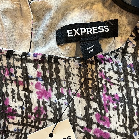 NWT-express-XS-purple/black abstract print-Ruffle sleeves, pet plum top/blouse - Picture 5 of 12